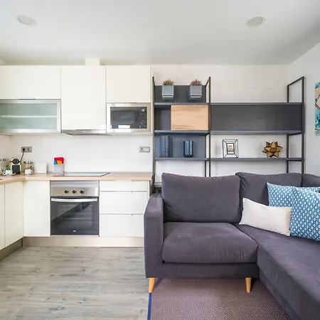 Topsun - Rooftop With Large Terrace Apartment