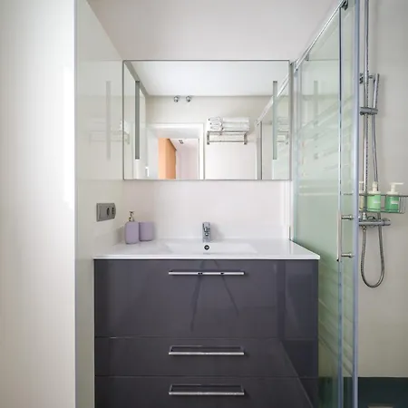 Topsun - Rooftop With Large Terrace Апартаменты *